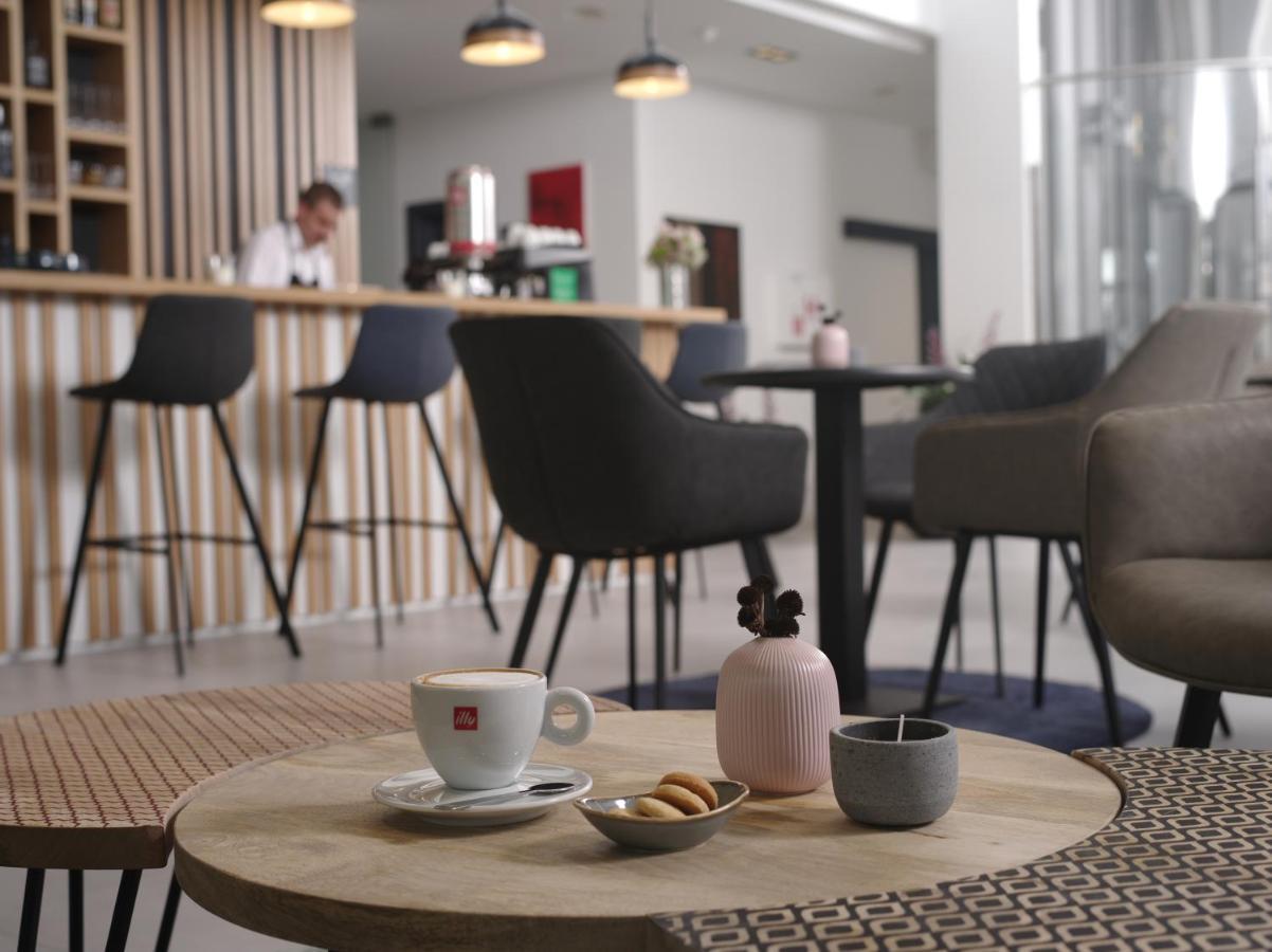 Hotel Cubis Лендава Экстерьер фото