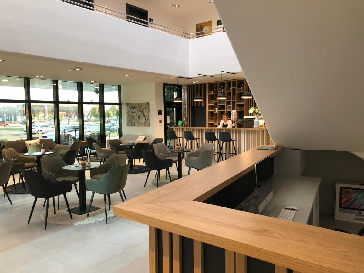 Hotel Cubis Лендава Экстерьер фото