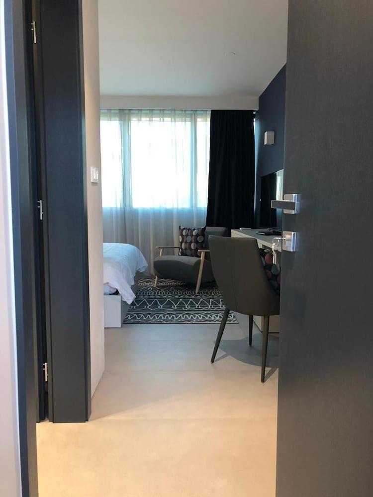 Hotel Cubis Лендава Экстерьер фото